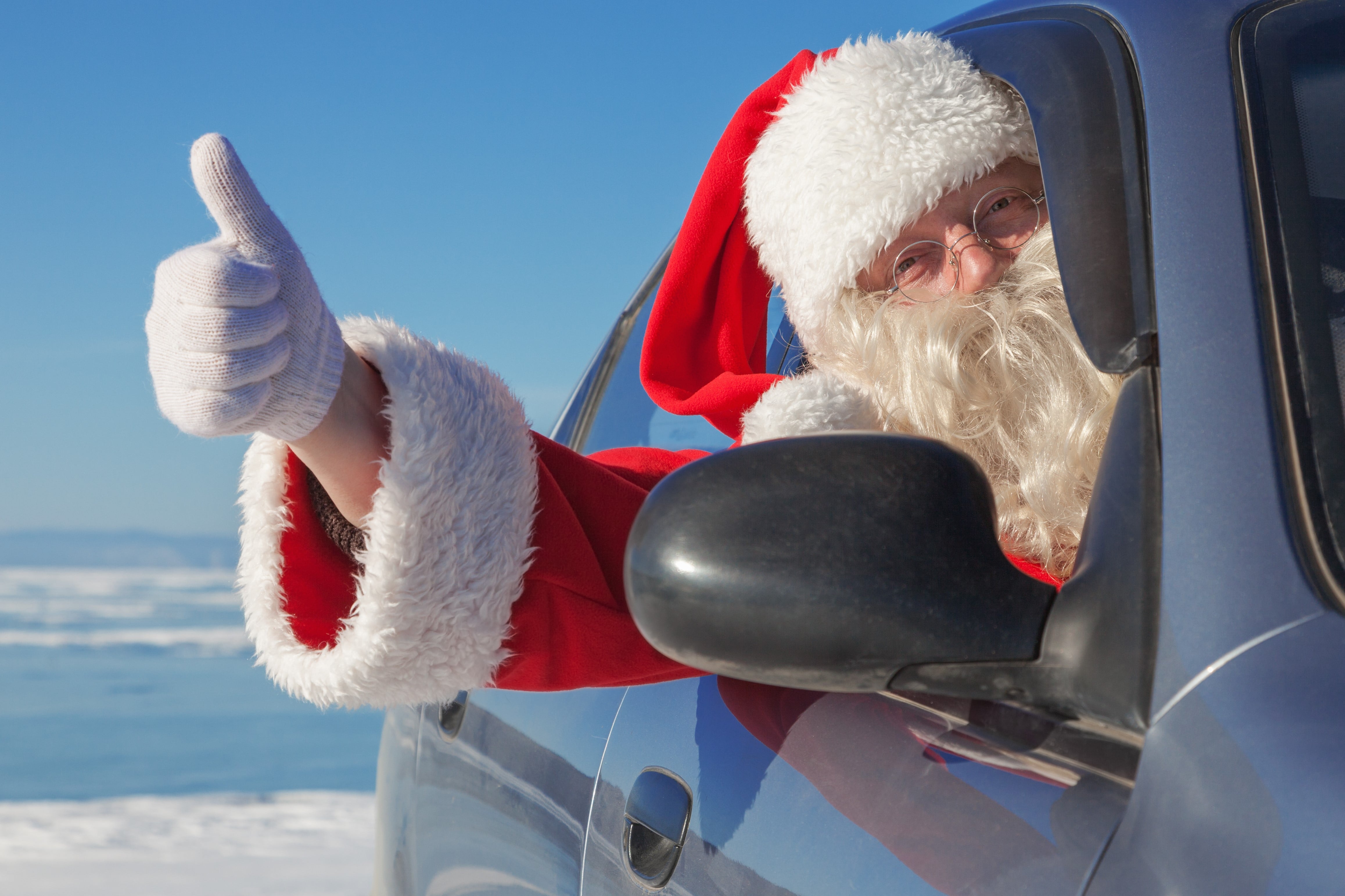 Santa has back government plans to cut the cost of parking over the Christmas period.