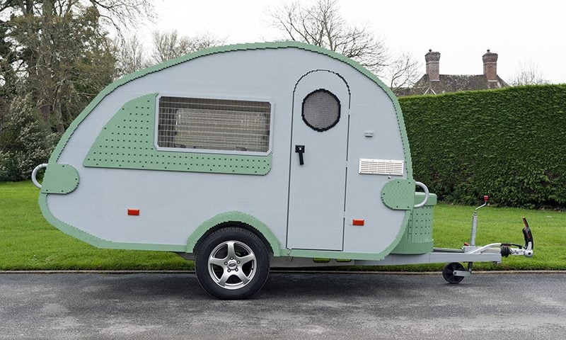 The caravan comes complete with running water and a LEGO breakfast