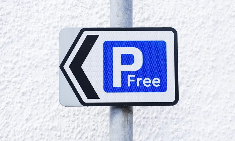 Free parking sign